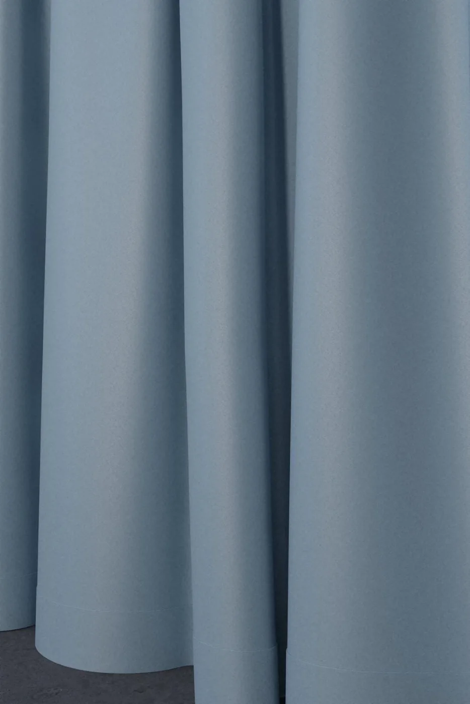 Draperie blackout Grand Noir 16 Sky, în dormitor