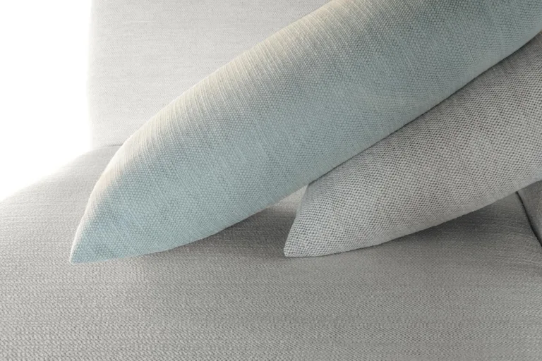 Falduri la draperia Bolt, de aproape