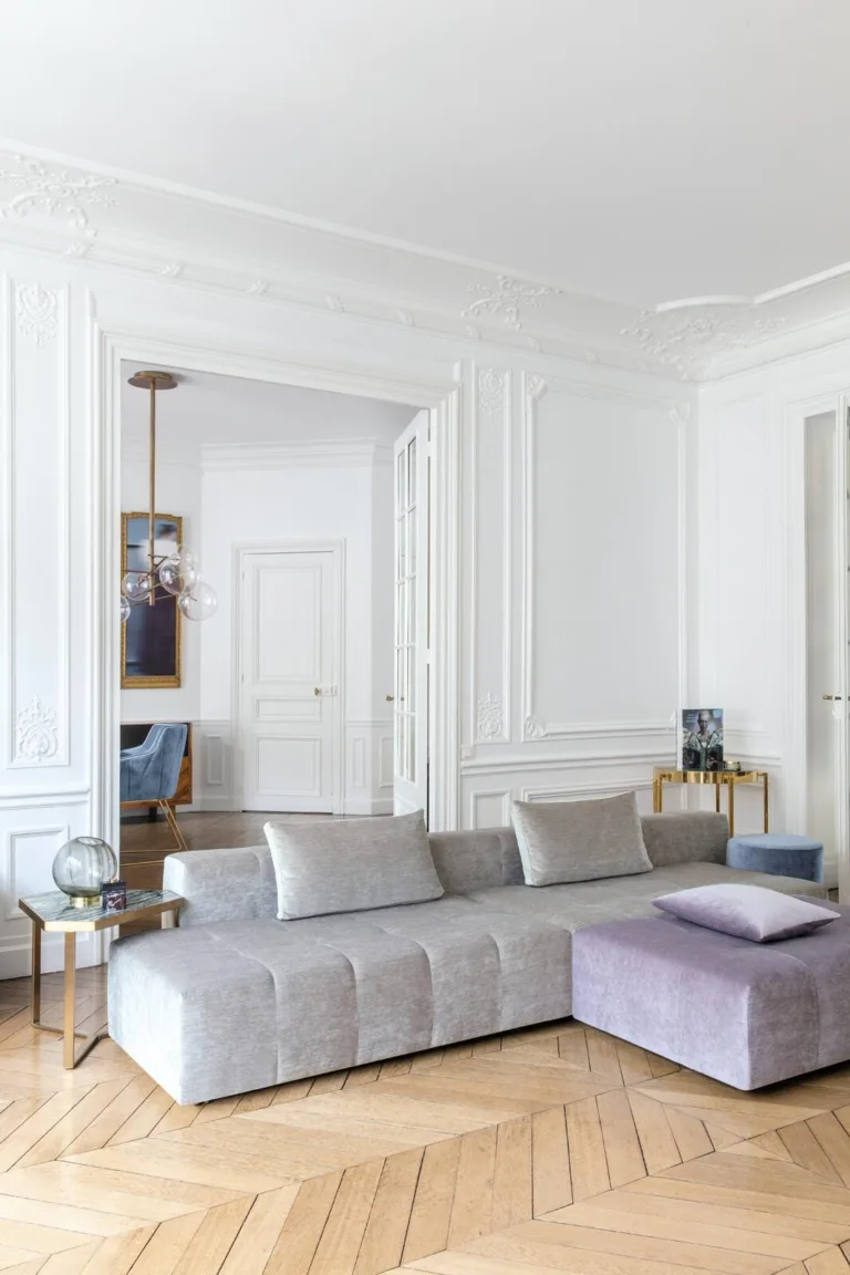 Draperii din catifea Baron într-un interior amenajat