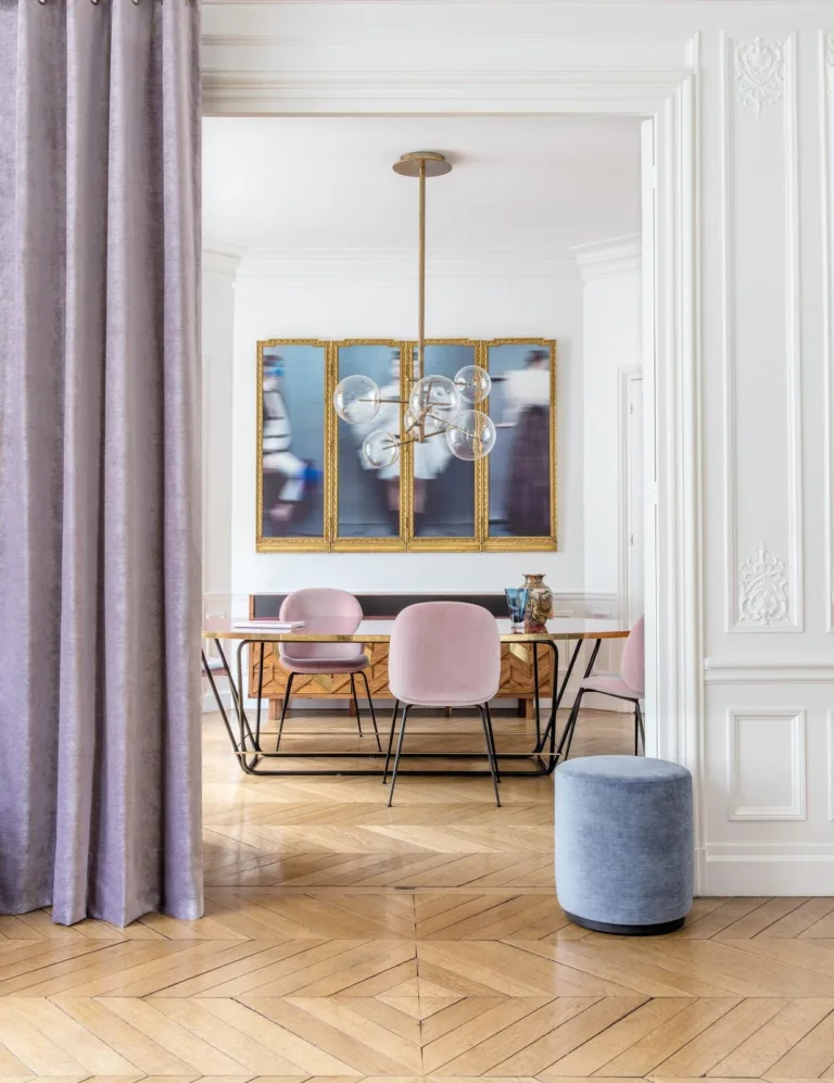 Draperii din catifea Baron într-un interior amenajat