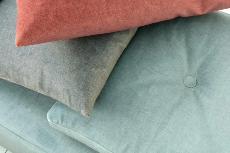 Draperii din catifea Deluxe într-un interior amenajat