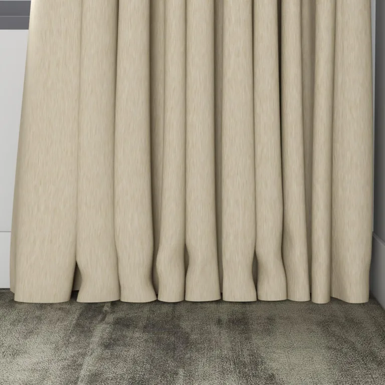 Draperie din catifea Tuxedo 13 Putty, la fereastră