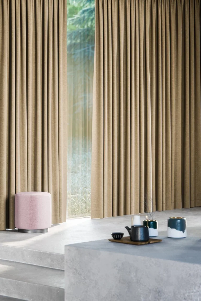 Draperii Maldives într-un interior amenajat