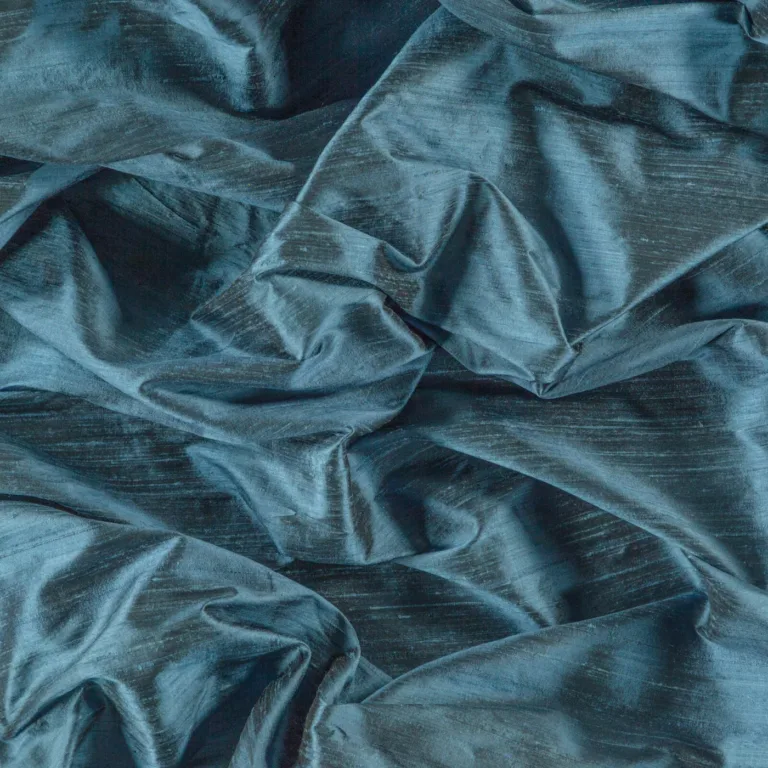Mătase naturală Luxury 206 denim, luciul mătăsii drapate