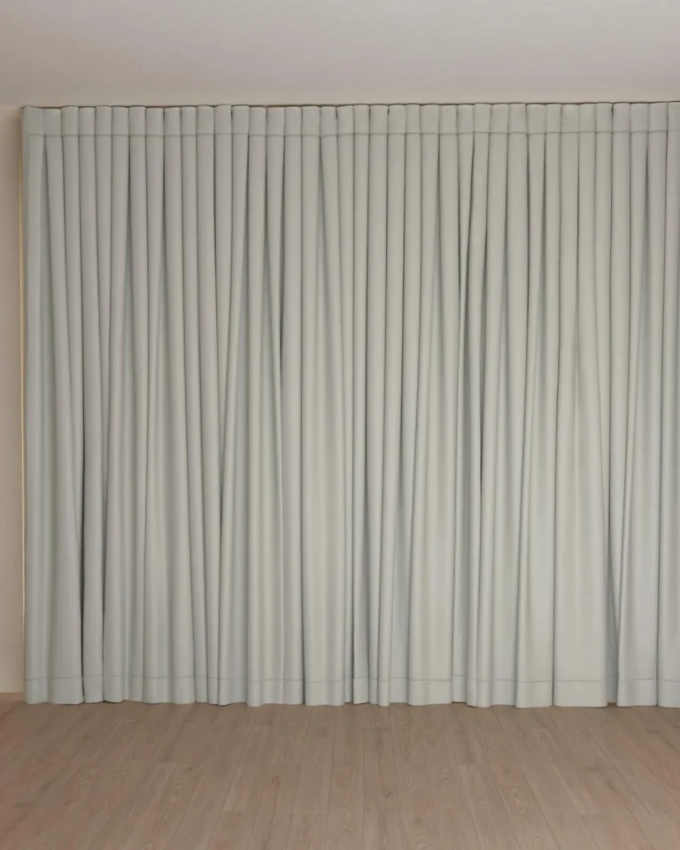 Draperie Perfecto 11 Silver, cu falduri wave
