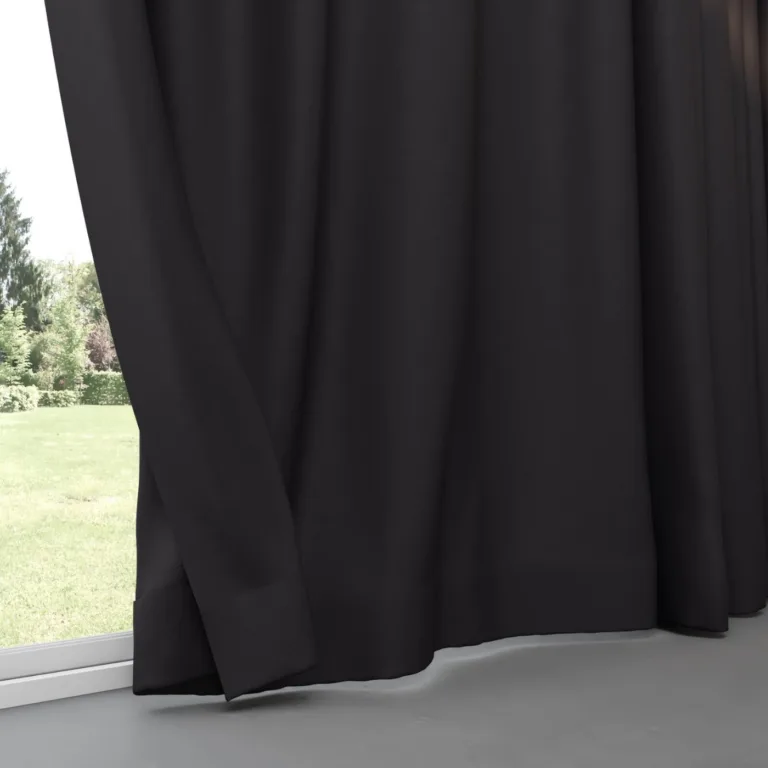 Draperie Woolskin 05 Caviar, cu pliuri