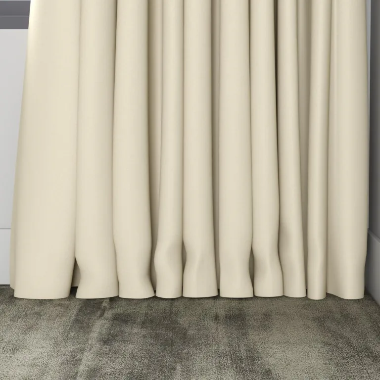 Draperie Woolskin 18 Sand, la fereastră