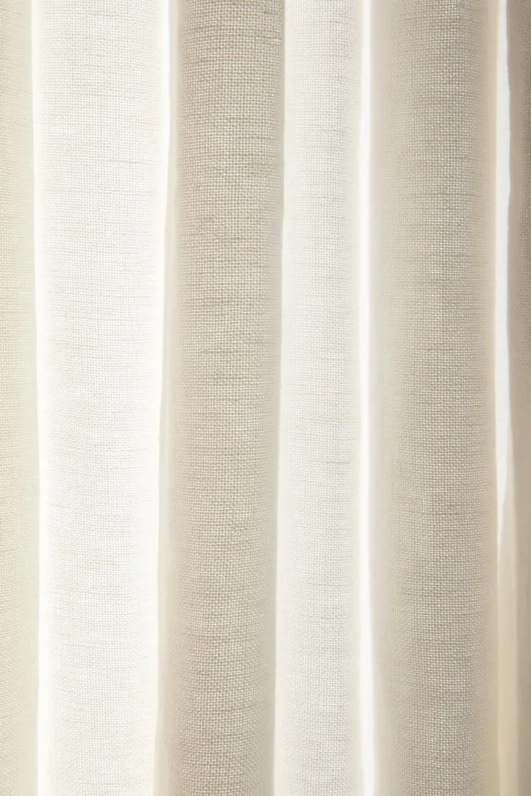 Textura draperiei din in Brugge, de aproape